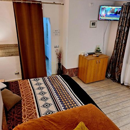 Piata Sfatului Pietonal Apartment براشوف المظهر الخارجي الصورة