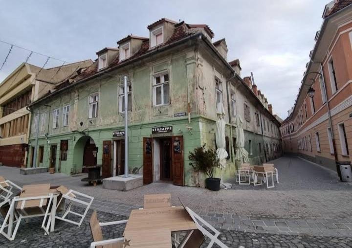 Piata Sfatului Pietonal Apartment براشوف المظهر الخارجي الصورة